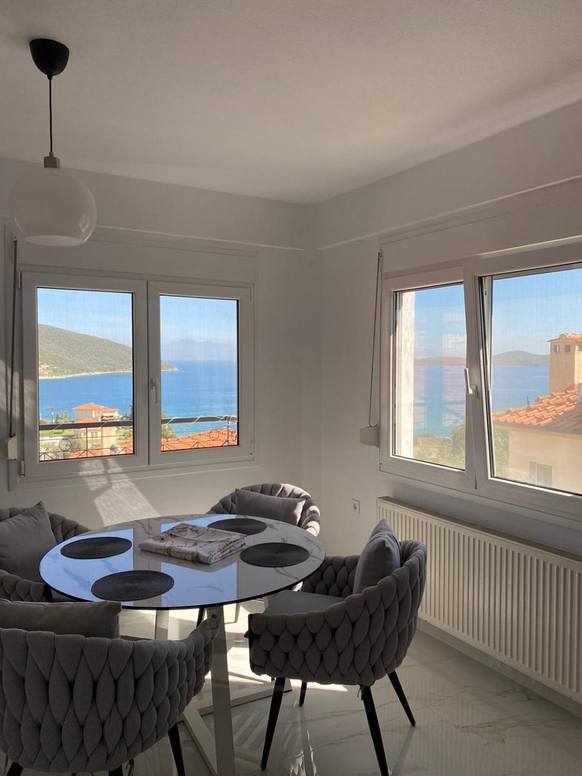 Ellis-Suites Nea Peramos Kavala Exterior foto